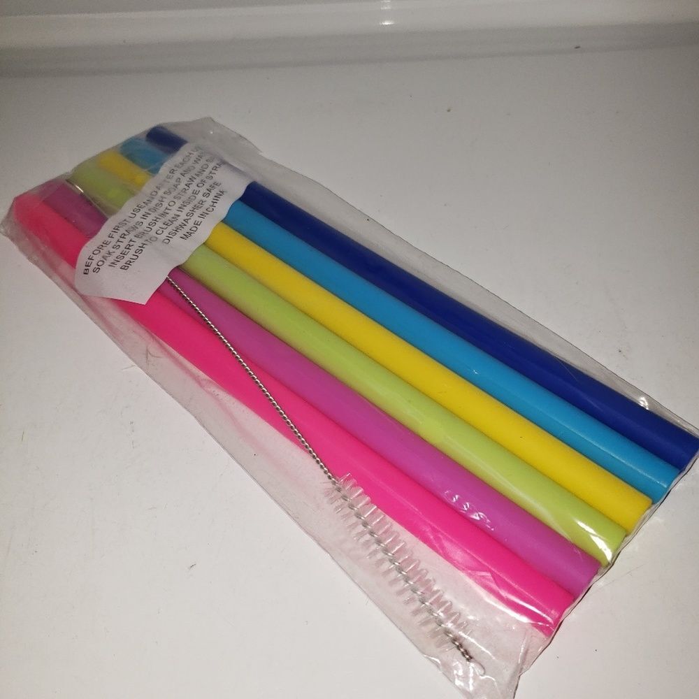 Unbranded Set of 6 Silicone Reusable Straight Straws with Cleaning Brush